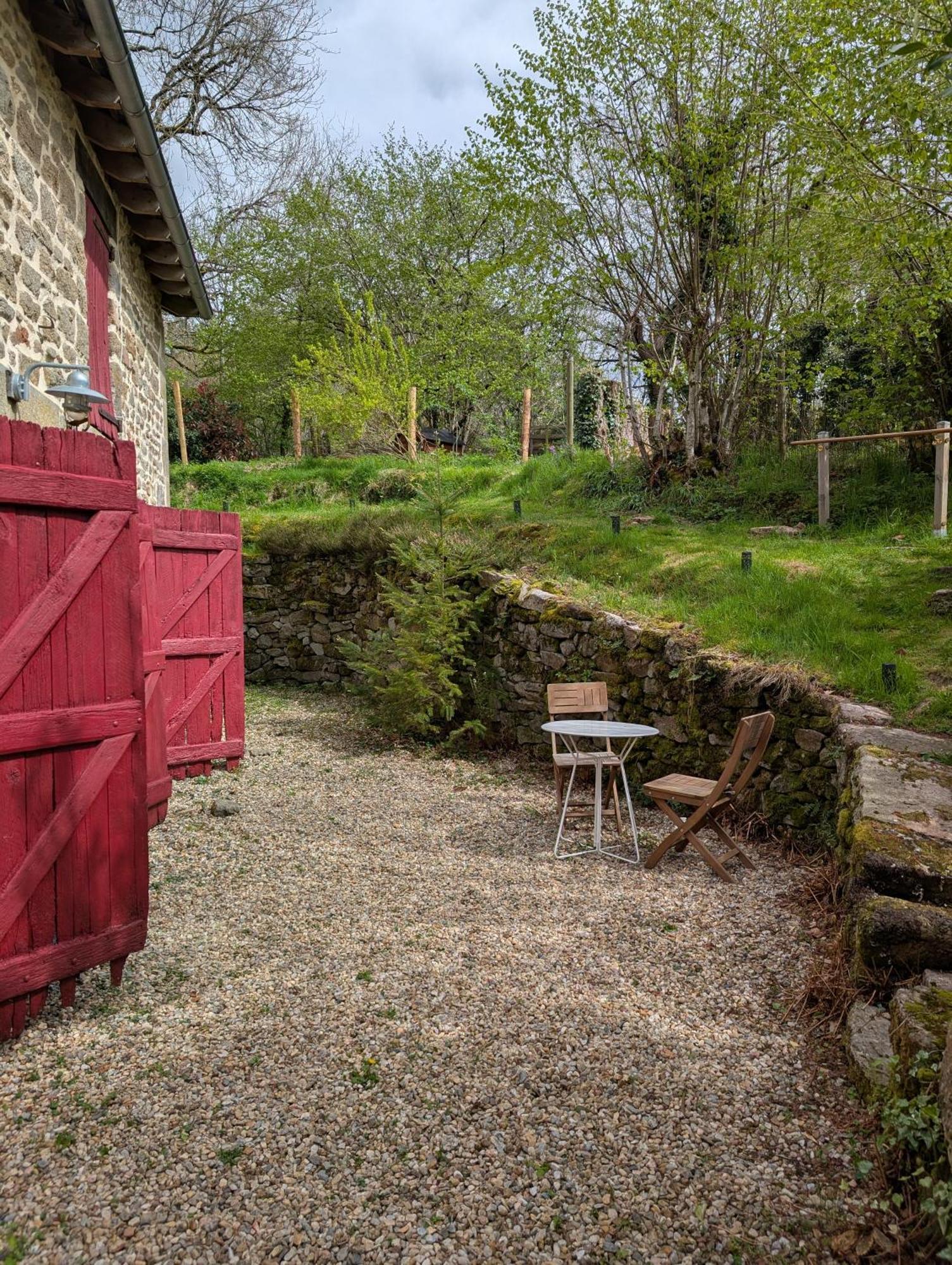 Gite Rustique Au Coeur De La Nature Soubrebost Bagian luar foto